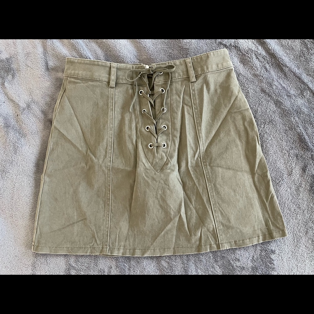 Forever 21 skirt